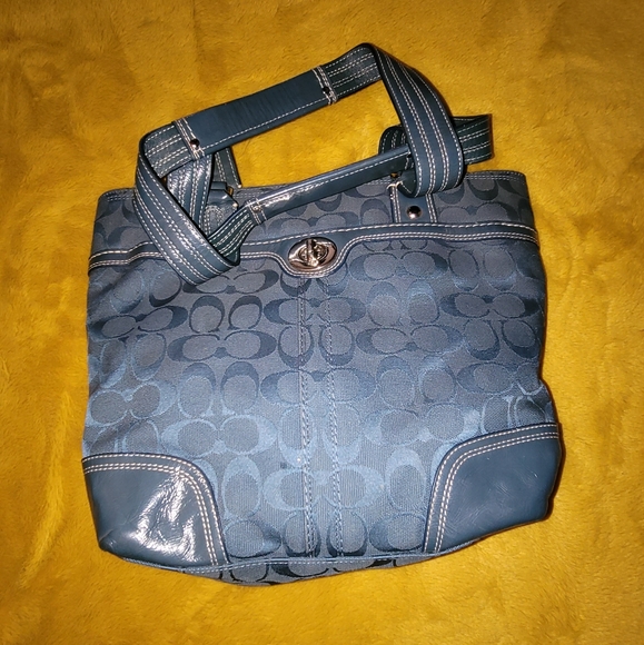 Coach Logo bag bundle - Picture 5 of 9